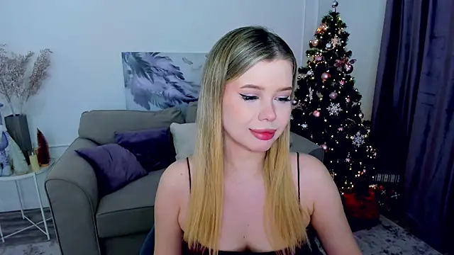 FollowLovee online show from December 5, 7:43 pm