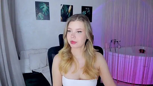 FollowLovee online show from March 6, 3:36 am