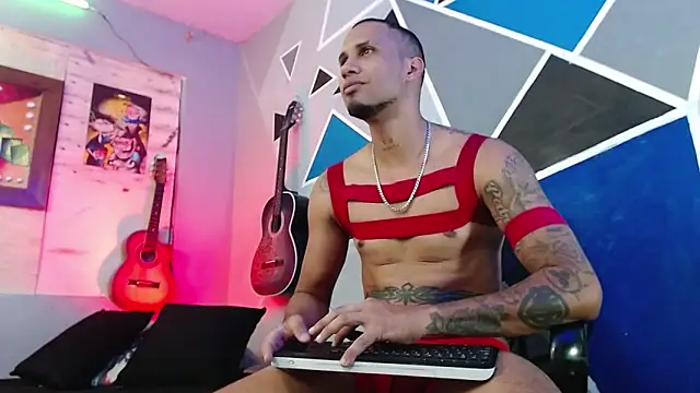 MagnusFrost online show from December 16, 3:00 am