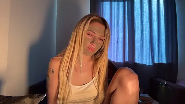 yaprakmericc online show from November 9, 11:41 am