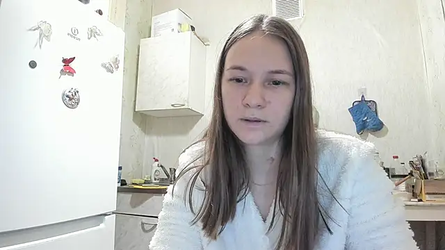 leila bambi  online show from March 10, 2:55 pm