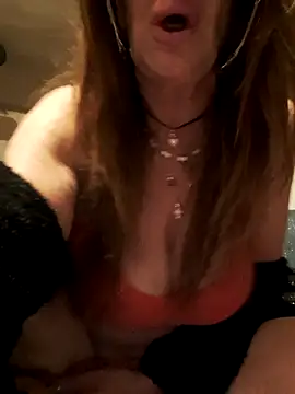 gildamilf online show from March 21, 8:01 pm