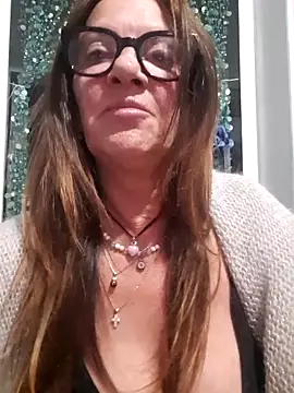 gildamilf online show from April 13, 7:52 pm