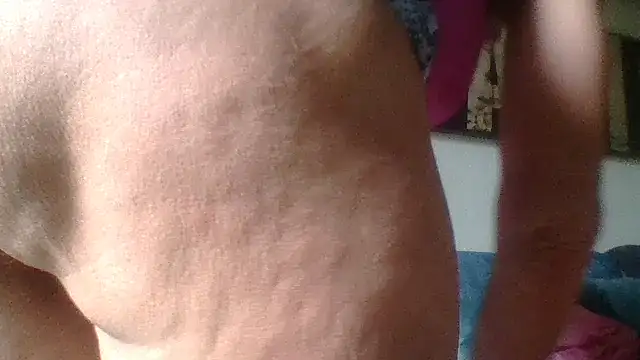 Snapshot of gildamilf chatting on June 22, 2:14 pm gildamilf online show from June 22, 2:14 pm