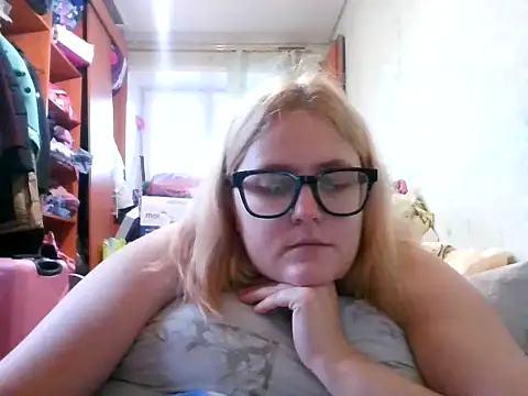 DesireMelissa online show from October 17, 5:32 am