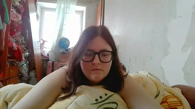 DesireMelissa online show from February 11, 6:40 am