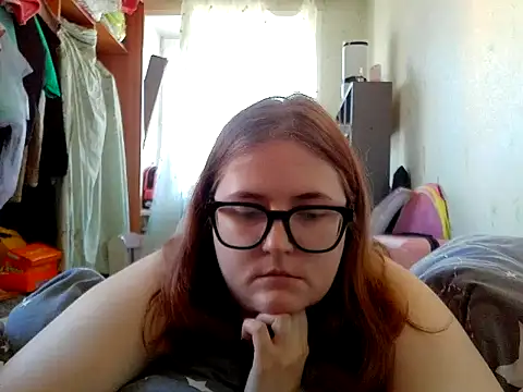 Snapshot of DesireMelissa chatting on June 11, 6:00 am DesireMelissa online show from June 11, 6:00 am