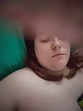 Snapshot of DesireMelissa chatting on June 14, 3:52 am DesireMelissa online show from June 14, 3:52 am