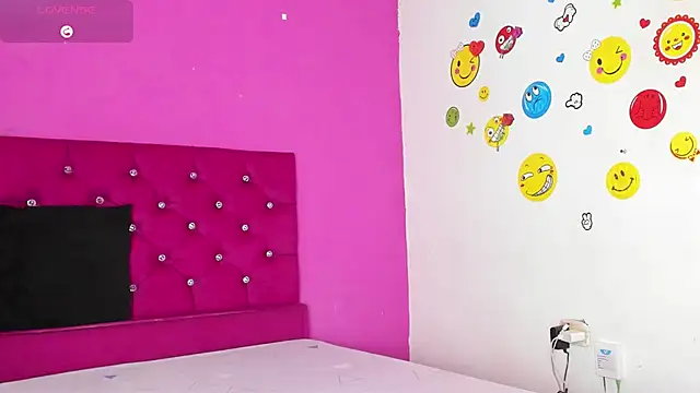 Sofi Hot 20 online show from March 7, 10:56 am