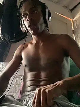 Larry-n-clouds online show from November 24, 3:34 pm