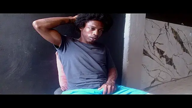 Larry-n-clouds online show from July 22, 10:12 pm