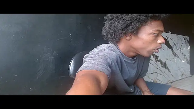 Larry-n-clouds online show from August 1, 5:45 pm