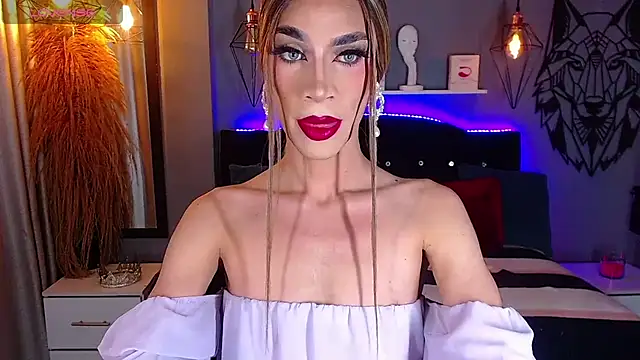 camila hootie online show from October 10, 7:35 pm