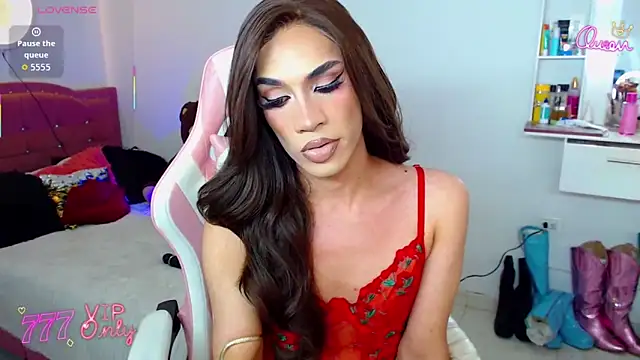 camila hootie online show from April 19, 7:16 pm