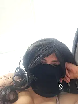 Snapshot of Rozittaa chatting on December 3, 10:07 pm Rozittaa online show from December 3, 10:07 pm