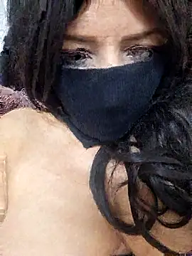 Snapshot of Rozittaa chatting on February 5, 12:53 am Rozittaa online show from February 5, 12:53 am