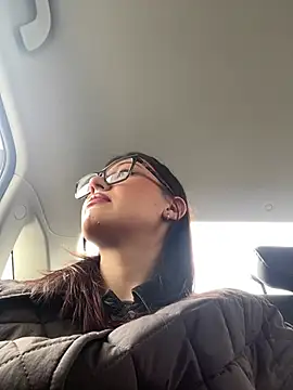 RinaCat online show from March 18, 5:20 am