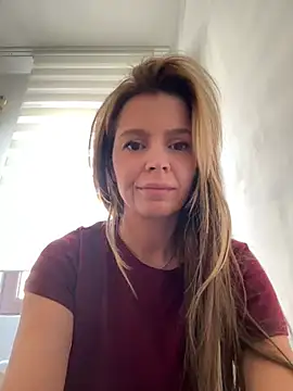 Snapshot of EvaDiamondXX chatting on March 10, 1:54 pm EvaDiamondXX online show from March 10, 1:54 pm