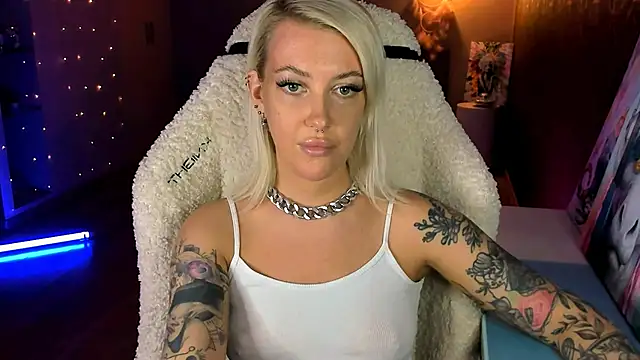 tykioty Miley online show from February 19, 1:07 pm