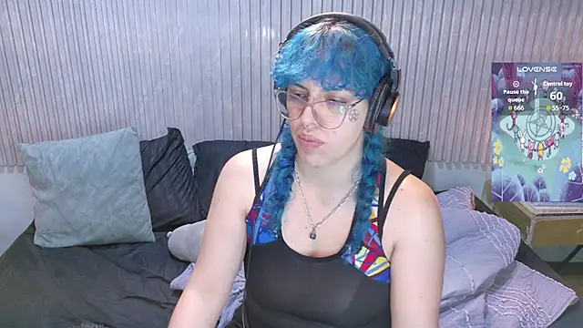 Eli666uwu online show from December 22, 10:45 am