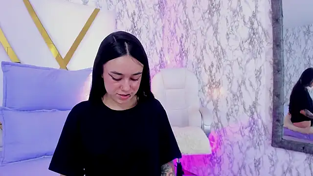 Snapshot of Athziry_ chatting on December 17, 12:12 am Athziry online show from December 17, 12:12 am