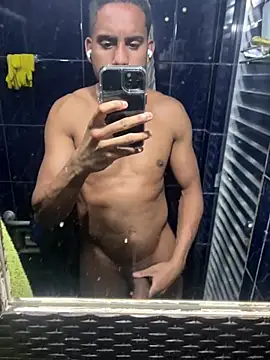 Snapshot of xt6601 chatting on July 16, 6:14 pm xt6601 online show from July 16, 6:14 pm