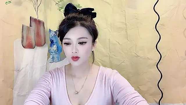 Snapshot of VIWVI chatting on September 25, 3:21 am VIWVI online show from September 25, 3:21 am