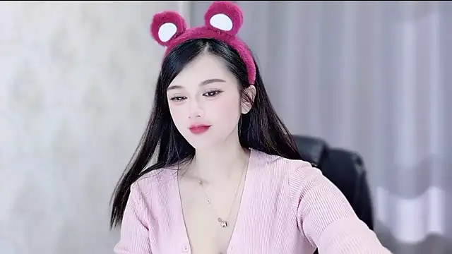 Snapshot of VIWVI chatting on February 2, 5:06 am VIWVI online show from February 2, 5:06 am