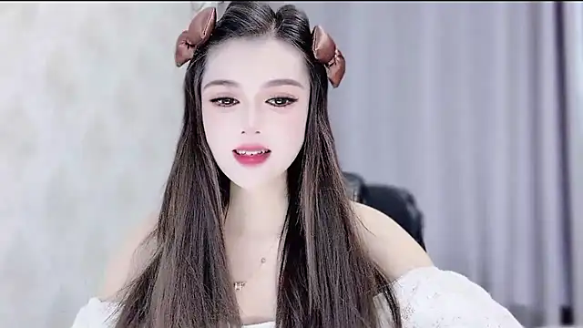 Snapshot of VIWVI chatting on February 9, 5:33 am VIWVI online show from February 9, 5:33 am