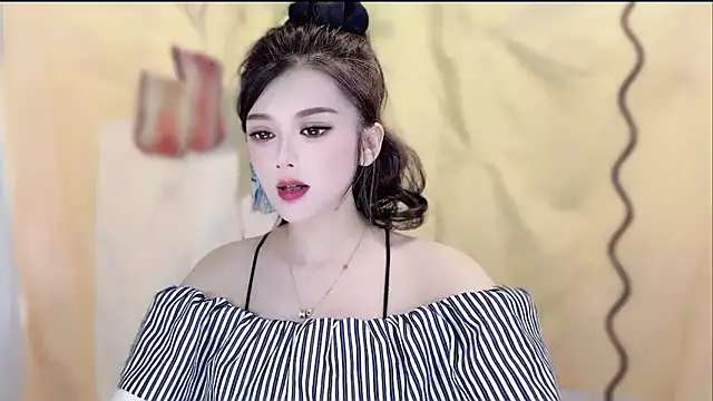 Snapshot of VIWVI chatting on March 6, 5:04 am VIWVI online show from March 6, 5:04 am