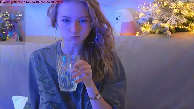 Alexandra Demore online show from February 4, 5:21 am