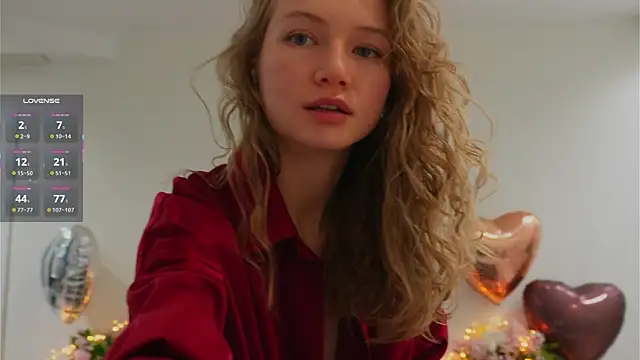 Alexandra Demore online show from February 16, 9:59 pm