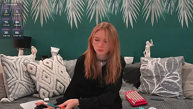 Alexandra Demore online show from March 1, 8:42 pm