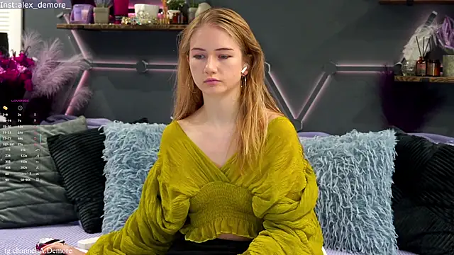 Alexandra Demore online show from September 18, 7:49 pm