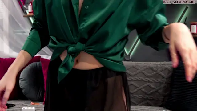 Alexandra Demore online show from October 14, 3:24 pm