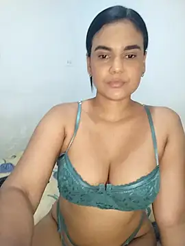 Snapshot of AntonellaShot chatting on September 16, 6:36 am AntonellaShot online show from September 16, 6:36 am