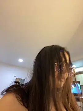 Snapshot of montmariana chatting on December 27, 6:35 am montmariana online show from December 27, 6:35 am