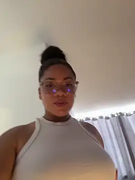 Snapshot of ashley_Tompson1 chatting on April 24, 1:35 pm ashley Tompson1 online show from April 24, 1:35 pm