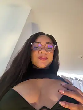 Snapshot of ashley_Tompson1 chatting on April 30, 2:01 pm ashley Tompson1 online show from April 30, 2:01 pm