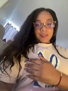 Snapshot of ashley_Tompson1 chatting on May 13, 1:19 pm ashley Tompson1 online show from May 13, 1:19 pm