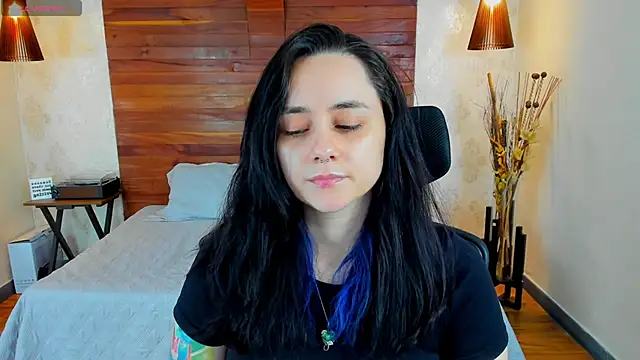 KatherineBond online show from January 30, 11:55 pm