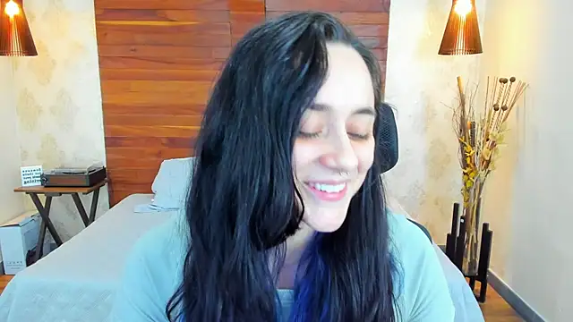 KatherineBond online show from February 5, 12:20 am