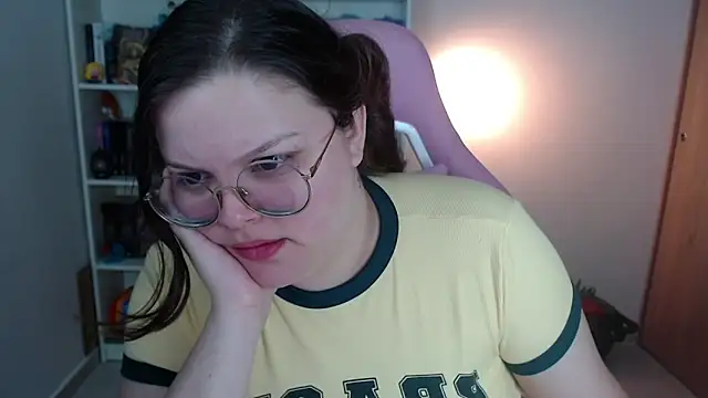 Snapshot of Gabiwaifu chatting on May 24, 10:26 pm Gabiwaifu online show from May 24, 10:26 pm