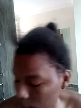 Snapshot of kelsie421 chatting on December 12, 5:42 am kelsie421 online show from December 12, 5:42 am