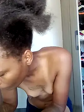 Snapshot of kelsie421 chatting on January 16, 6:25 am kelsie421 online show from January 16, 6:25 am