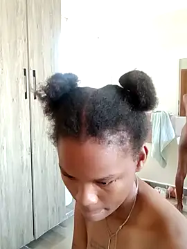 Snapshot of kelsie421 chatting on February 28, 5:48 am kelsie421 online show from February 28, 5:48 am