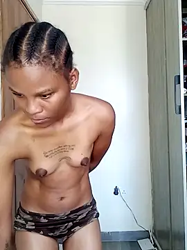 Snapshot of kelsie421 chatting on March 7, 6:24 am kelsie421 online show from March 7, 6:24 am