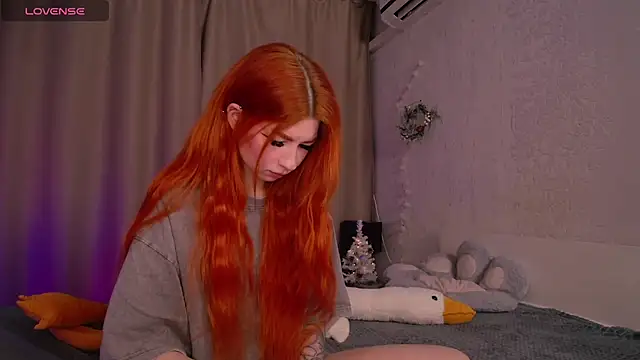 Snapshot of Evaa_Moonn_ chatting on December 23, 8:22 am Evaa Moonn online show from December 23, 8:22 am