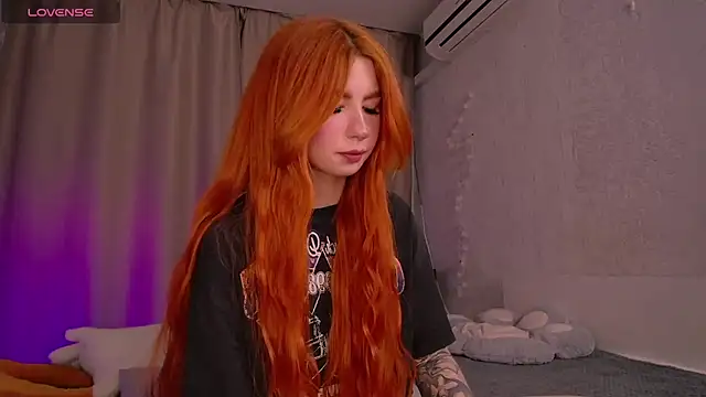 Snapshot of Evaa_Moonn_ chatting on March 10, 9:10 am Evaa Moonn online show from March 10, 9:10 am