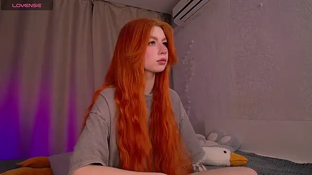 Snapshot of Evaa_Moonn_ chatting on March 11, 2:43 am Evaa Moonn online show from March 11, 2:43 am